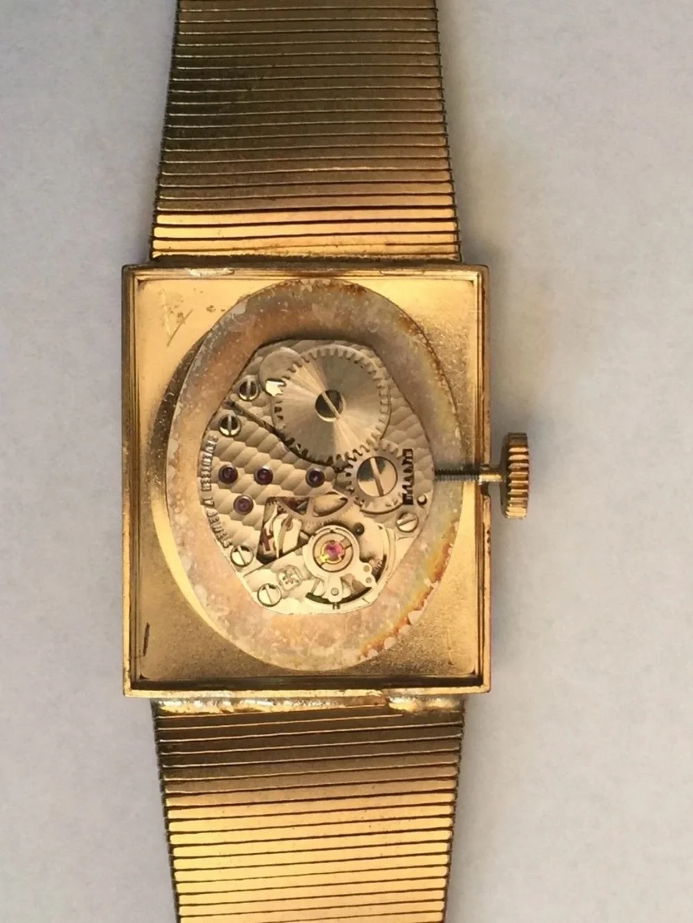 Vintage Gruen 17 Jewels Mechanical Movement Watch Original Bracelet Runs
